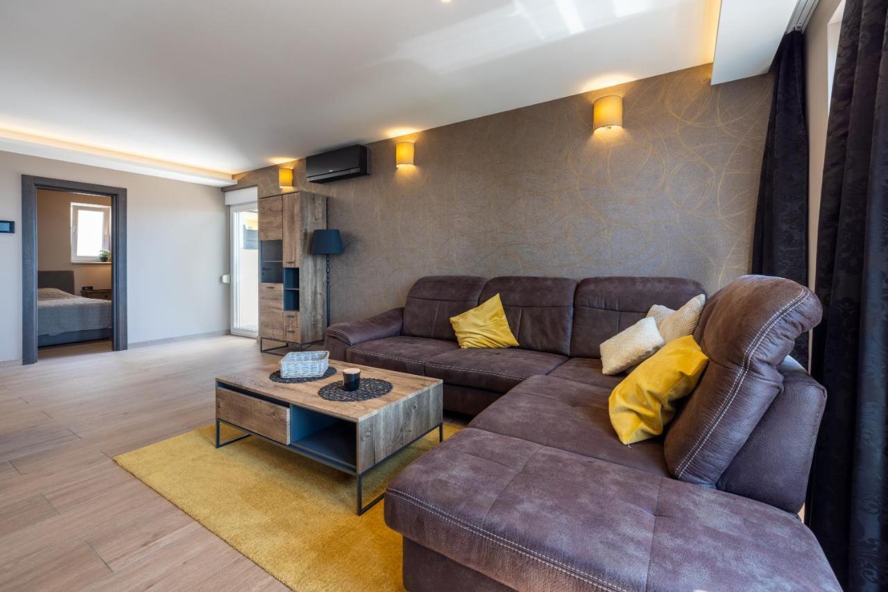 Dolly Lux Apartman